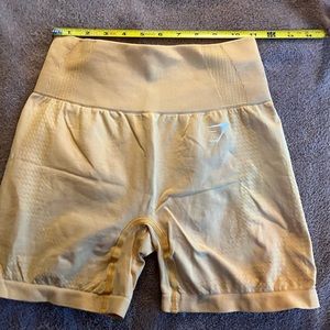 Gymshark vital seamless bright yellow biker shorts women’s size small